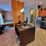 Solarisstudioapartments Near The Airport ריגה
