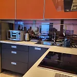 Апартаменти Solarisstudioapartments Near The Airport