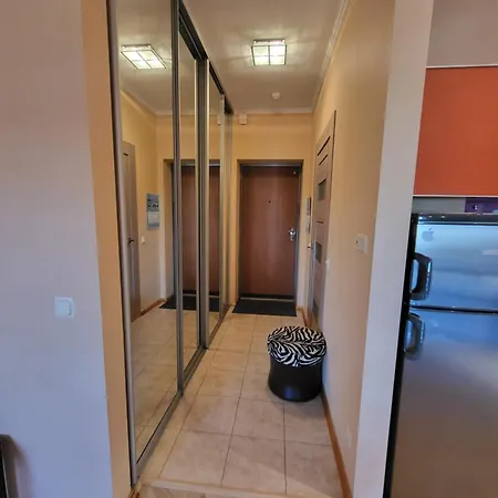아파트 Solarisstudioapartments Near The Airport