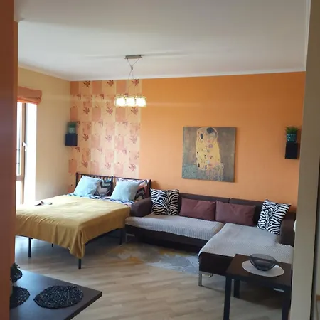 Solarisstudioapartments Near The Airport 아파트 리가