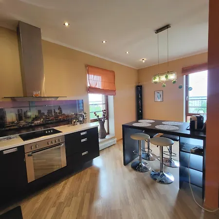 Solarisstudioapartments Near The Airport