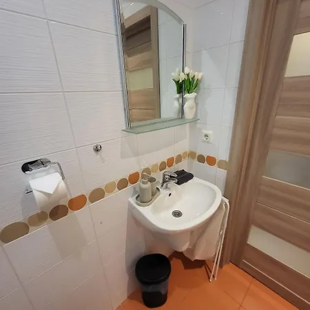 아파트 Solarisstudioapartments Near The Airport