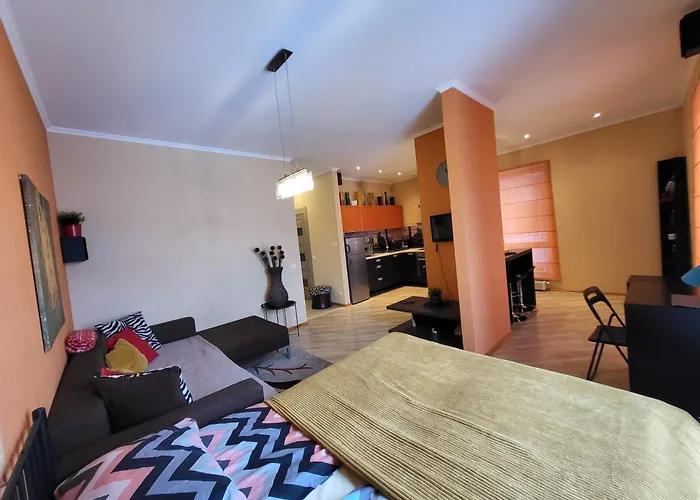 Апартаменты Solarisstudioapartments Near The Airport *