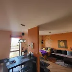 Solarisstudioapartments Near The Airport Apartamento