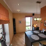 Апартаменти Solarisstudioapartments Near The Airport