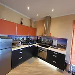 Solarisstudioapartments Near The Airport