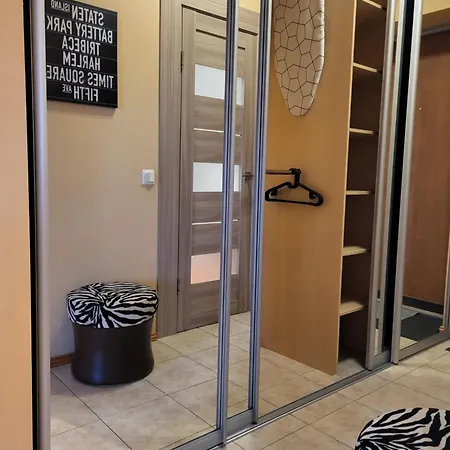 公寓 Solarisstudioapartments Near The Airport *