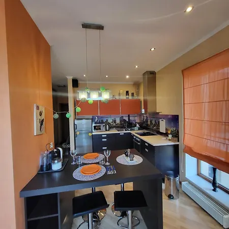 Solarisstudioapartments Near The Airport 公寓